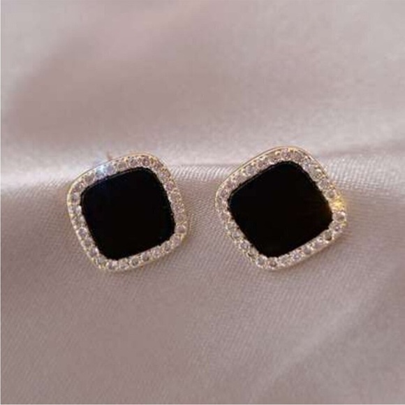 New Black & Gold Square Geometric Earrings With Rhinestone - Picture 2 of 3